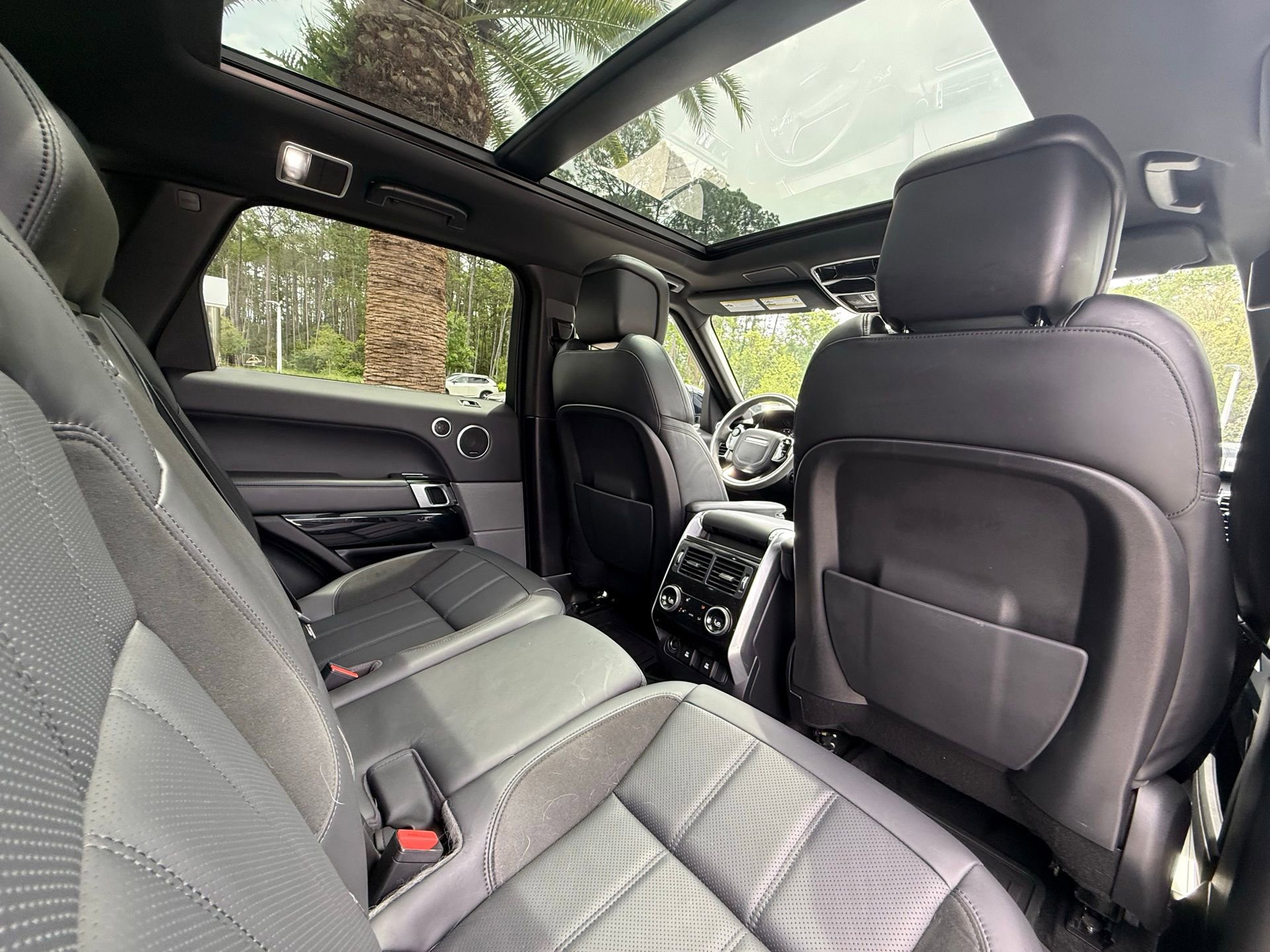 Used 2021 Land Rover Range Rover Sport HST image 27