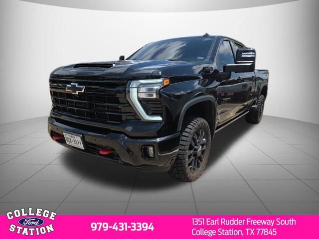 Used 2025 Chevrolet Silverado 2500 LTZ w/ Trail Boss Package AWD/4WD image 2
