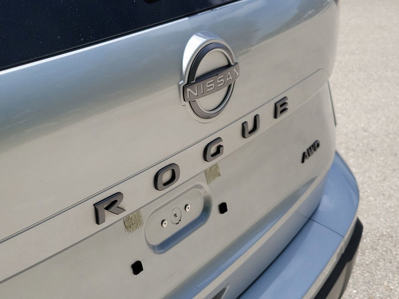Used 2025 Nissan Rogue SV AWD/4WD image 6