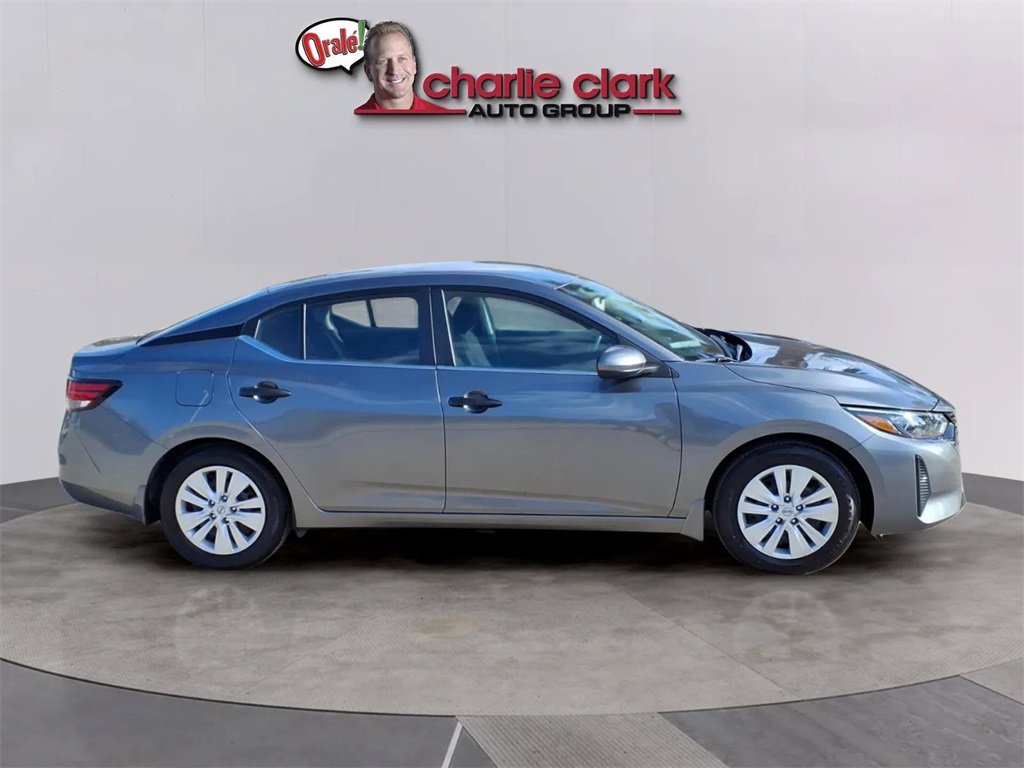 Used 2025 Nissan Sentra S image 6