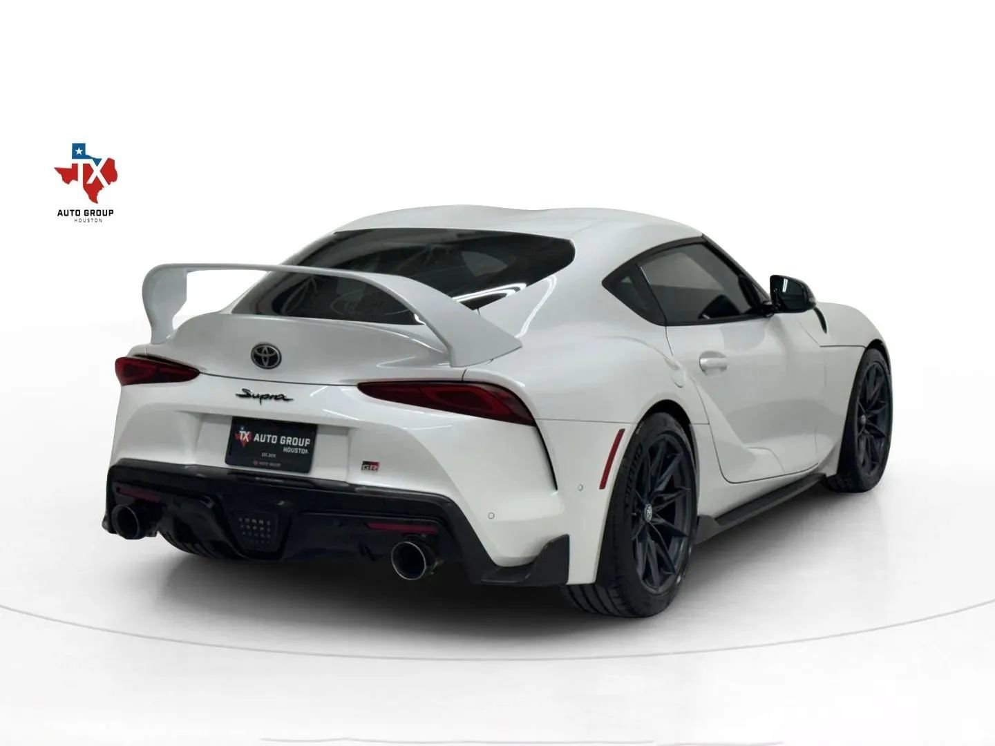 Used 2023 Toyota Supra Premium w/ Driver Assist Package image 5