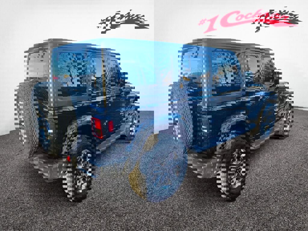 Used 2022 Jeep Wrangler Unlimited Sahara w/ Cold Weather Group image 7