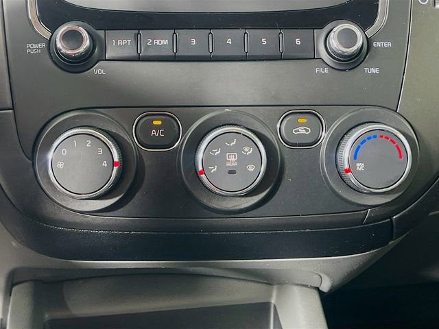 Used 2017 Kia Forte LX image 15