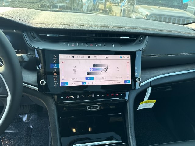 New 2026 Jeep Grand Cherokee Limited AWD/4WD image 21