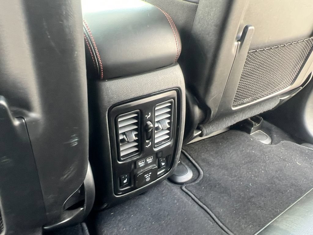 Used 2025 Dodge Durango GT AWD/4WD image 26