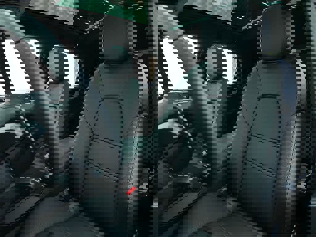 New 2025 Porsche Cayenne S image 5