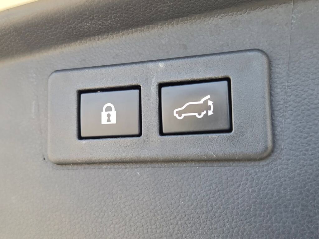 Used 2022 Subaru Outback Limited AWD/4WD image 15