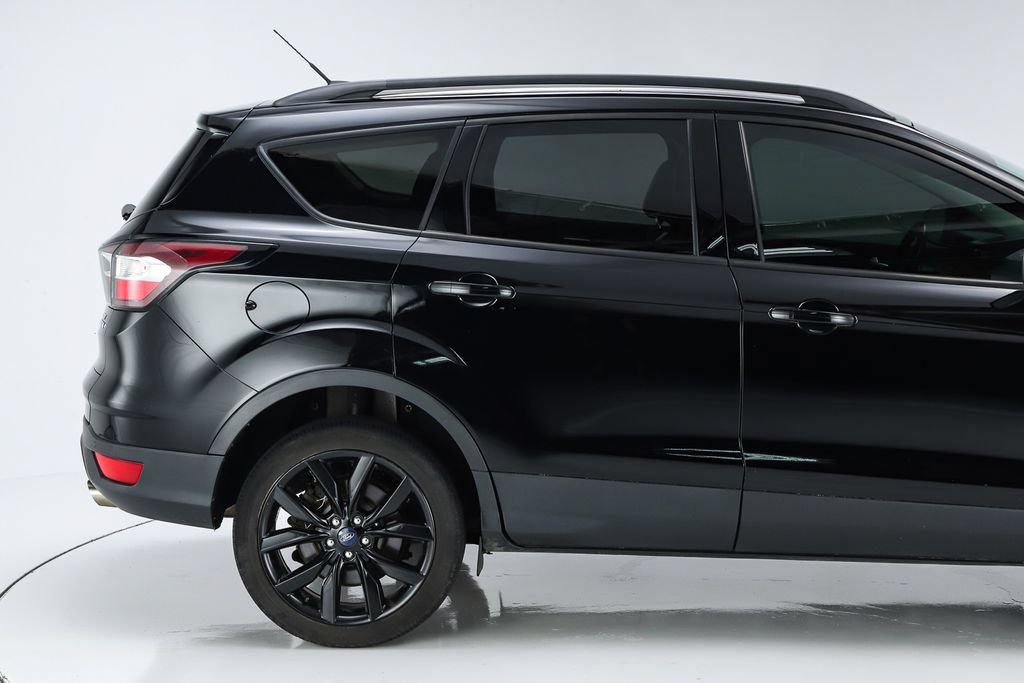 Used 2017 Ford Escape SE w/ Equipment Group 201A AWD/4WD image 49