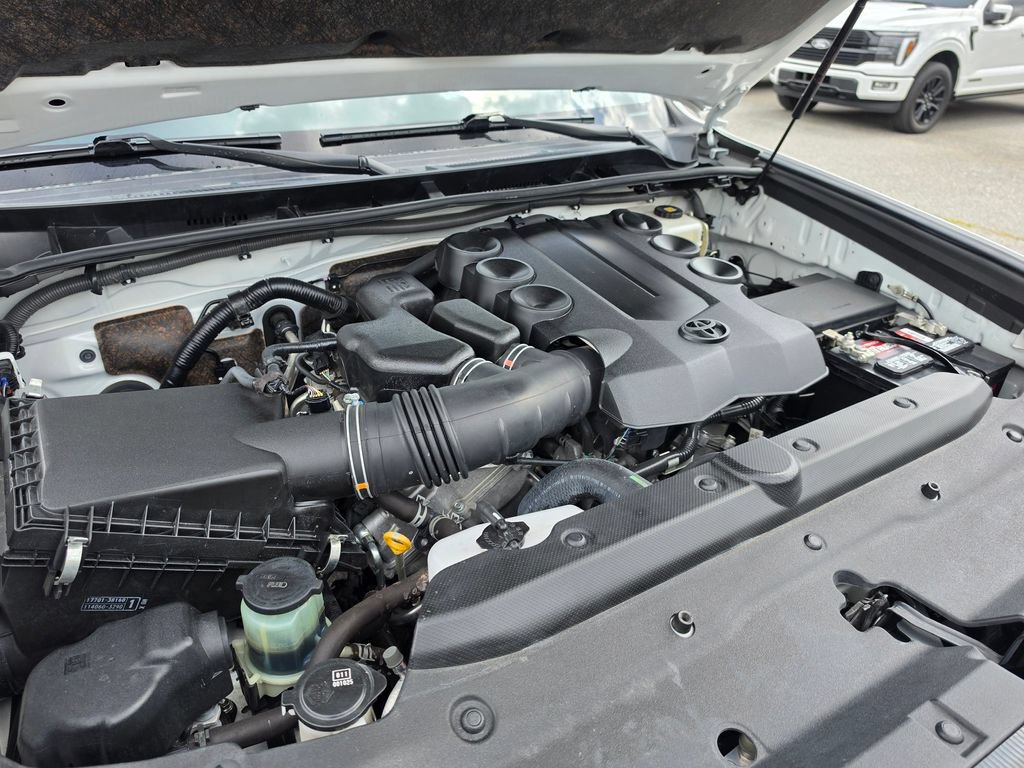 Used 2019 Toyota 4Runner SR5 Premium AWD/4WD image 14