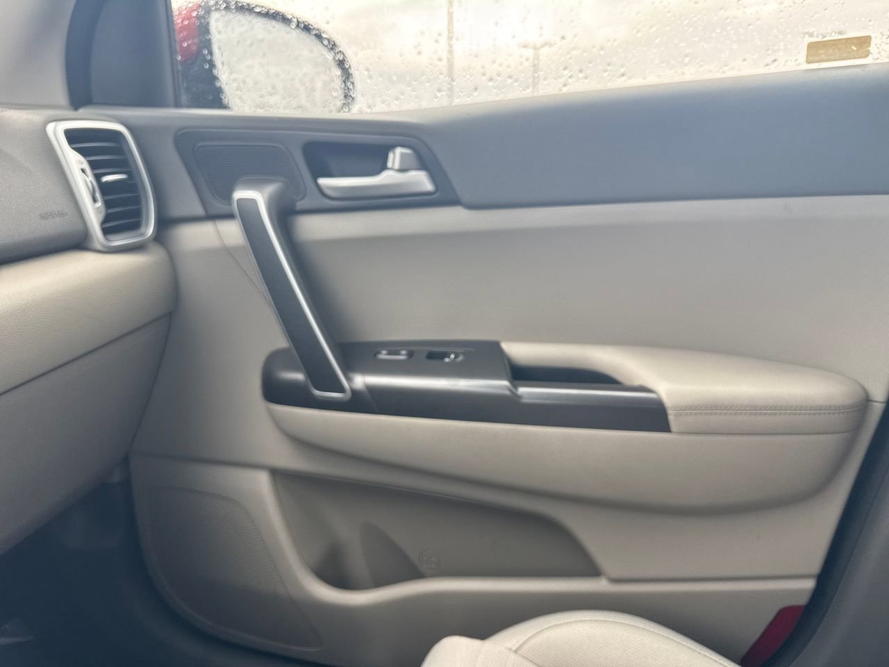 Used 2018 Kia Sportage LX w/ LX Popular Package image 24