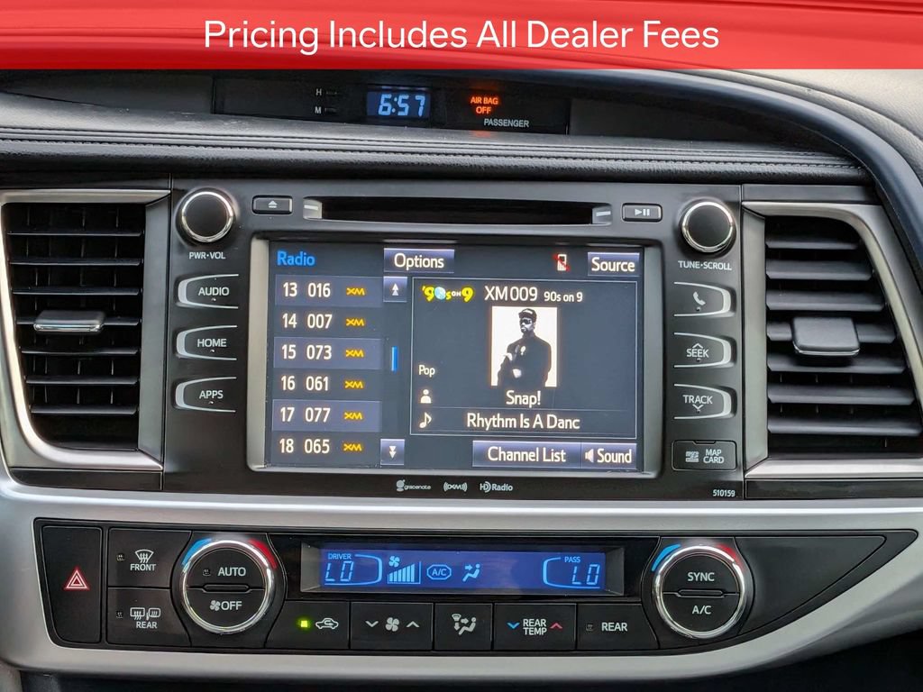 Used 2016 Toyota Highlander XLE FWD image 19