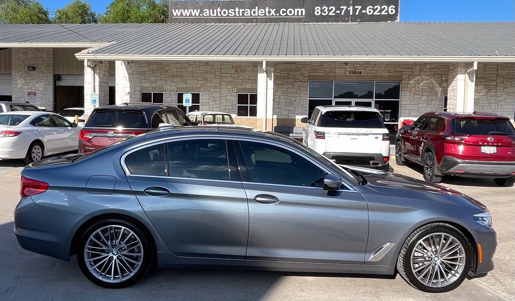 Used 2019 BMW 530i w/ Convenience Package RWD image 5