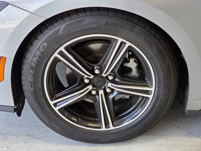 Used 2024 Ford Mustang Premium RWD image 21