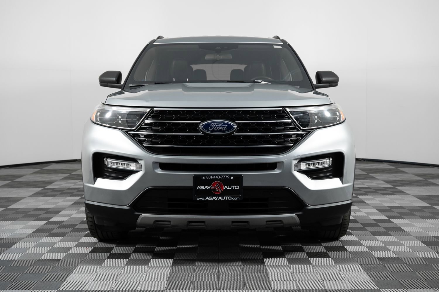 Used 2020 Ford Explorer XLT w/ Equipment Group 202A image 11