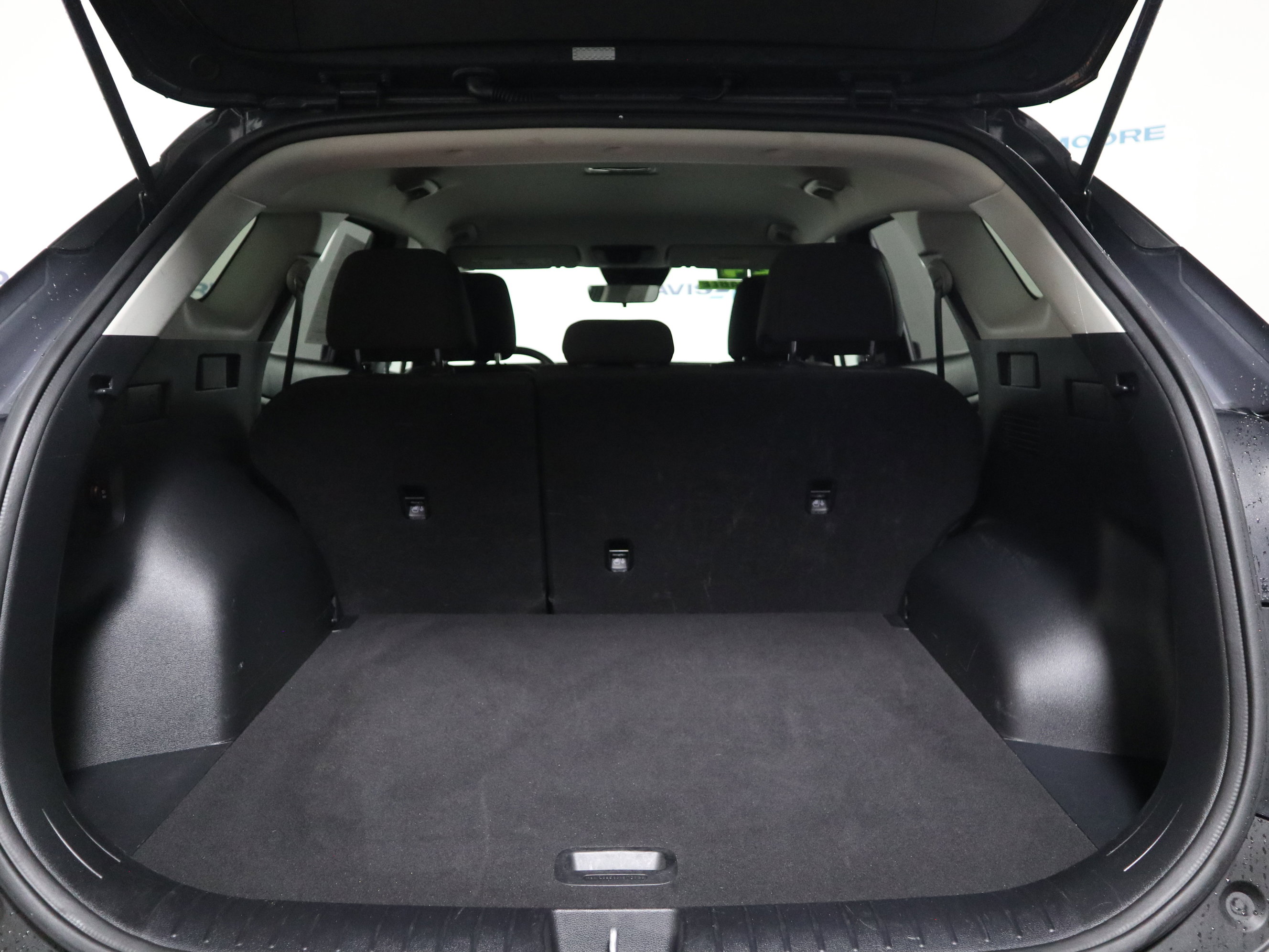 Used 2024 Kia Sportage LX image 8