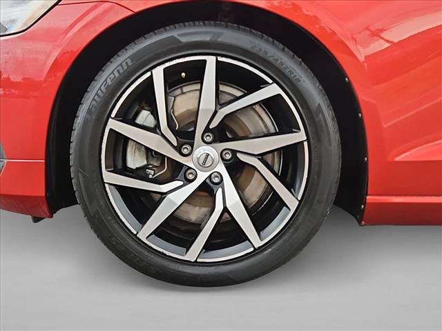 Used 2020 Volvo S60 T6 Momentum AWD/4WD image 26