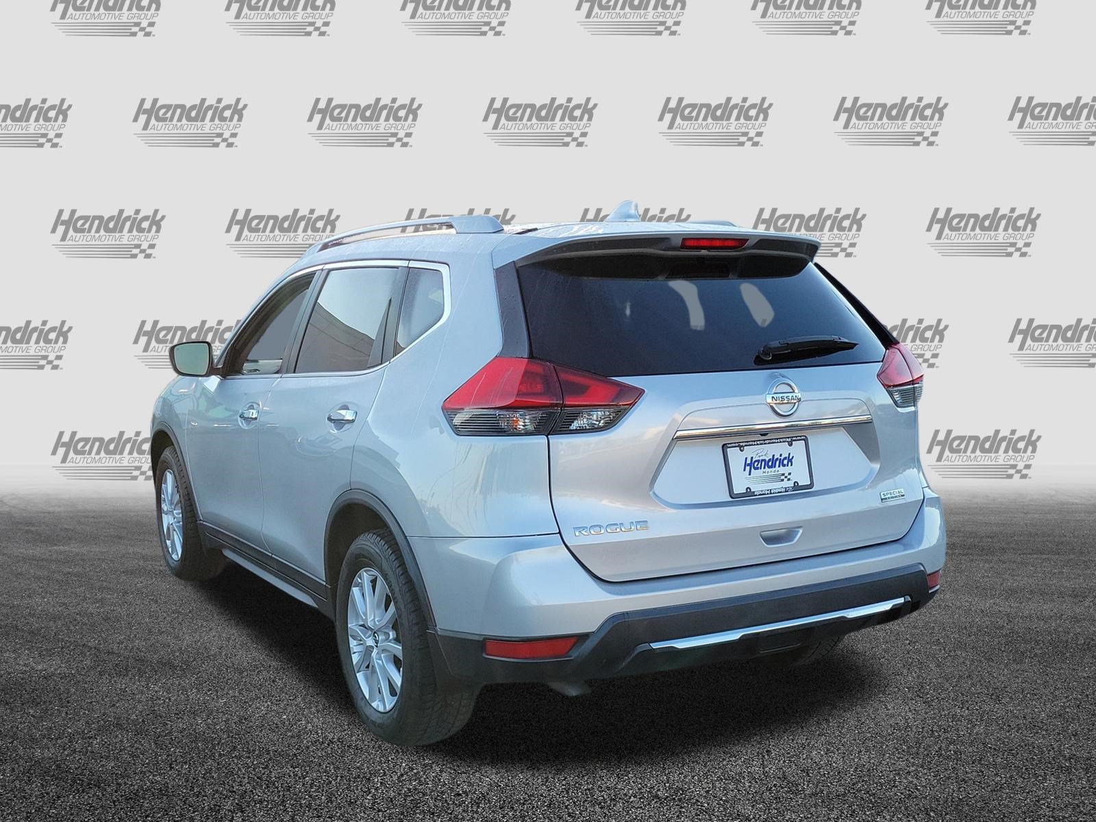 Used 2020 Nissan Rogue S w/ Special Edition Package FWD image 5