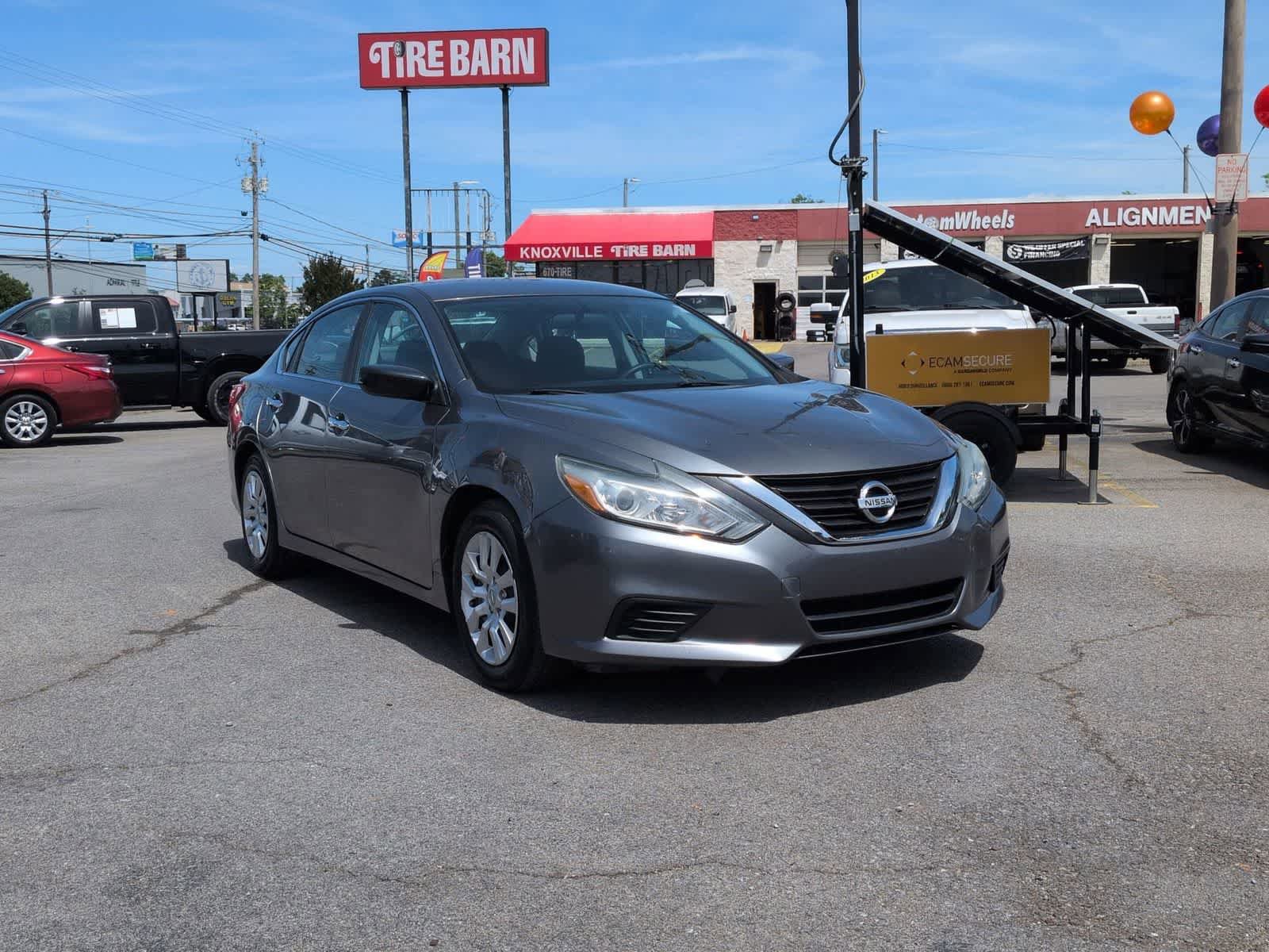 Used 2016 Nissan Altima 2.5 FWD image 2