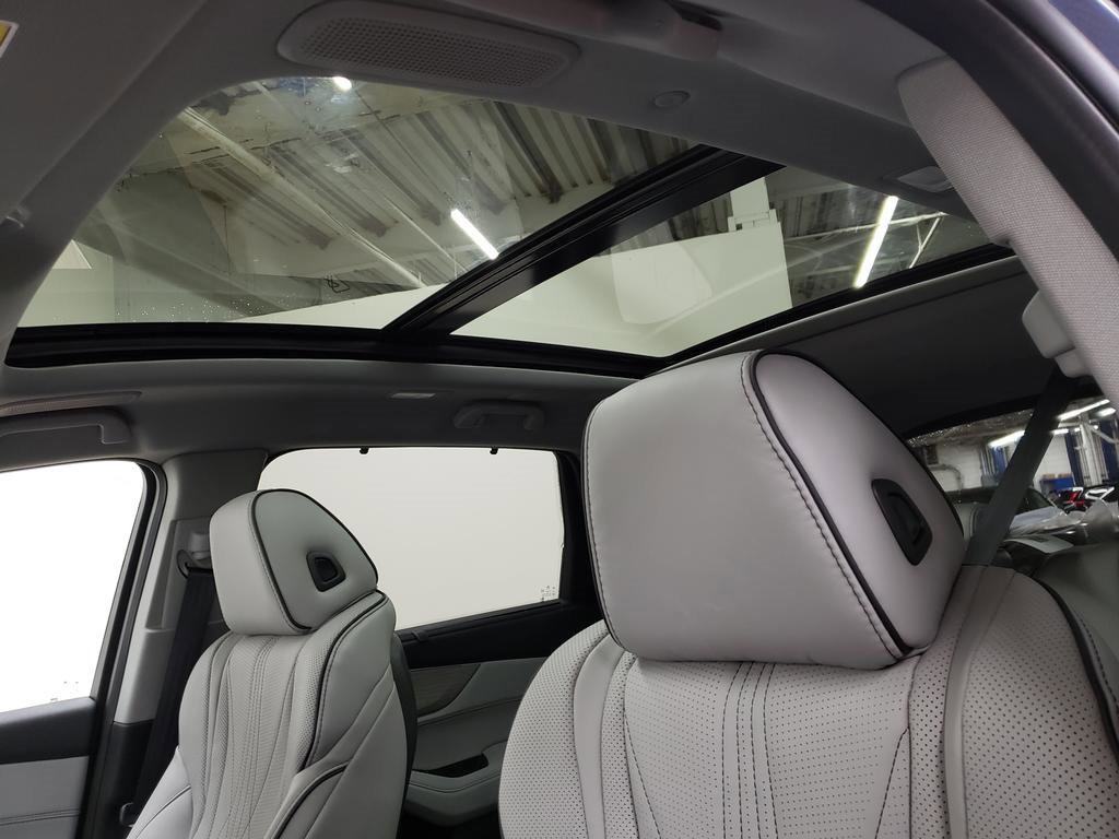 New 2026 Acura MDX w/ Advance Package image 9