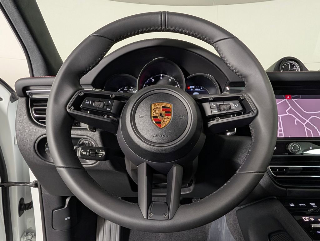 New 2026 Porsche Macan image 36