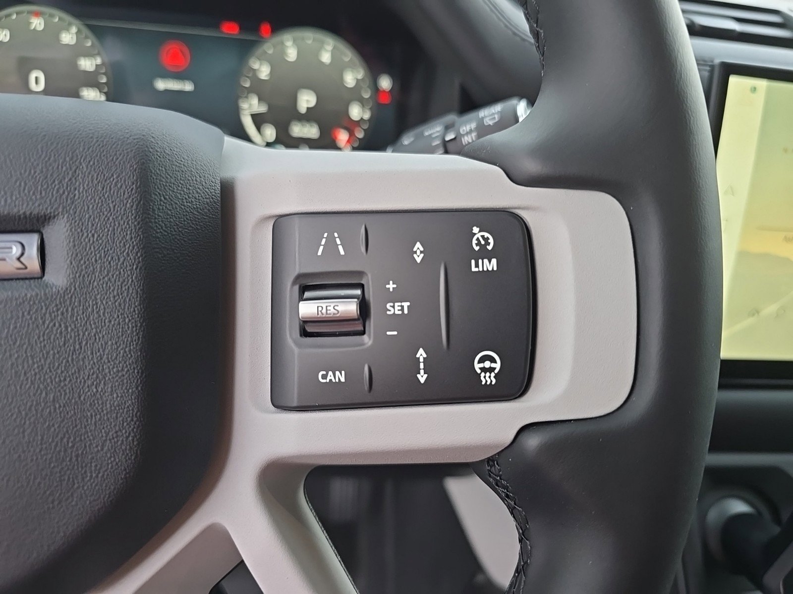 Certified 2025 Land Rover Defender 110 S image 32