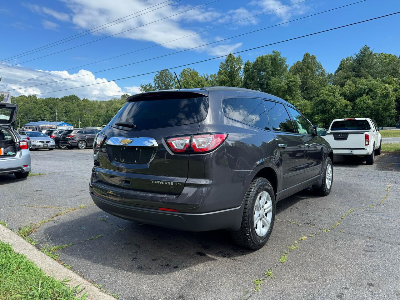 Used 2015 Chevrolet Traverse LS AWD/4WD image 4
