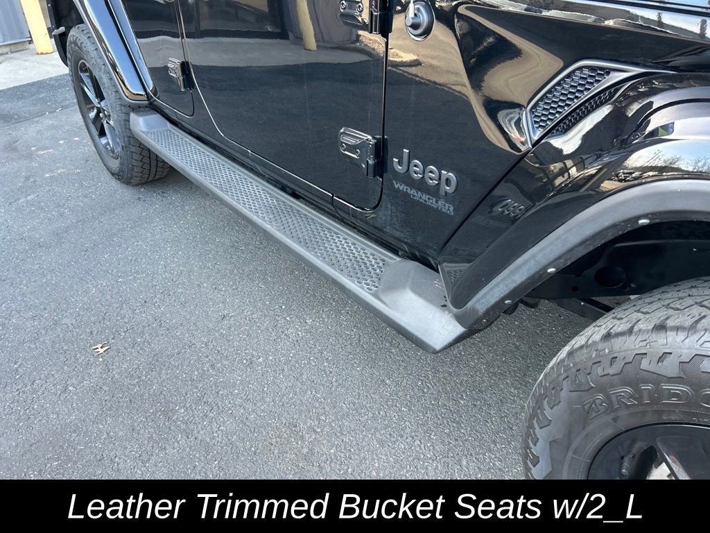 Used 2022 Jeep Wrangler Unlimited Sahara image 30