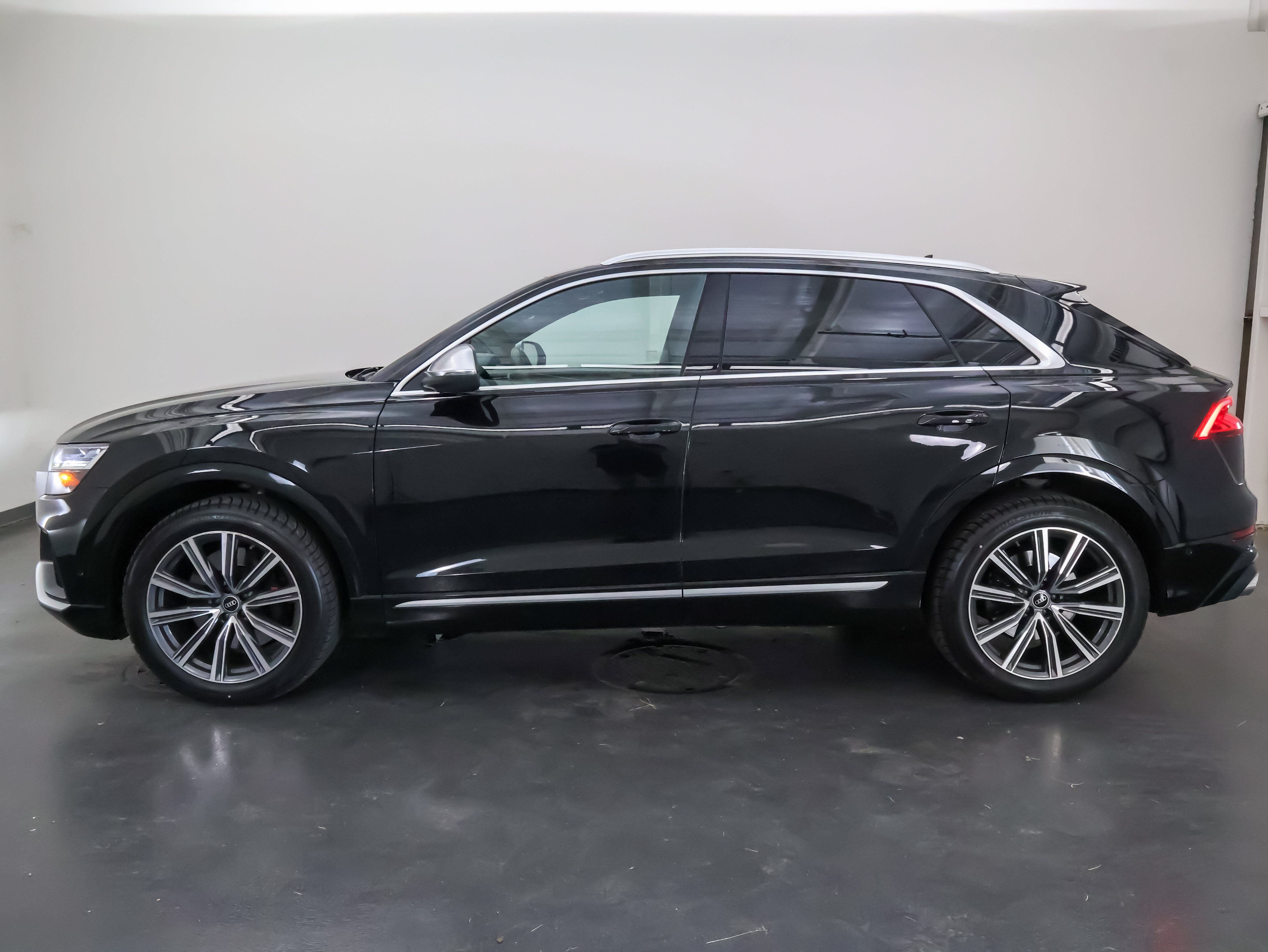 Used 2022 Audi SQ8 Premium Plus AWD/4WD image 6