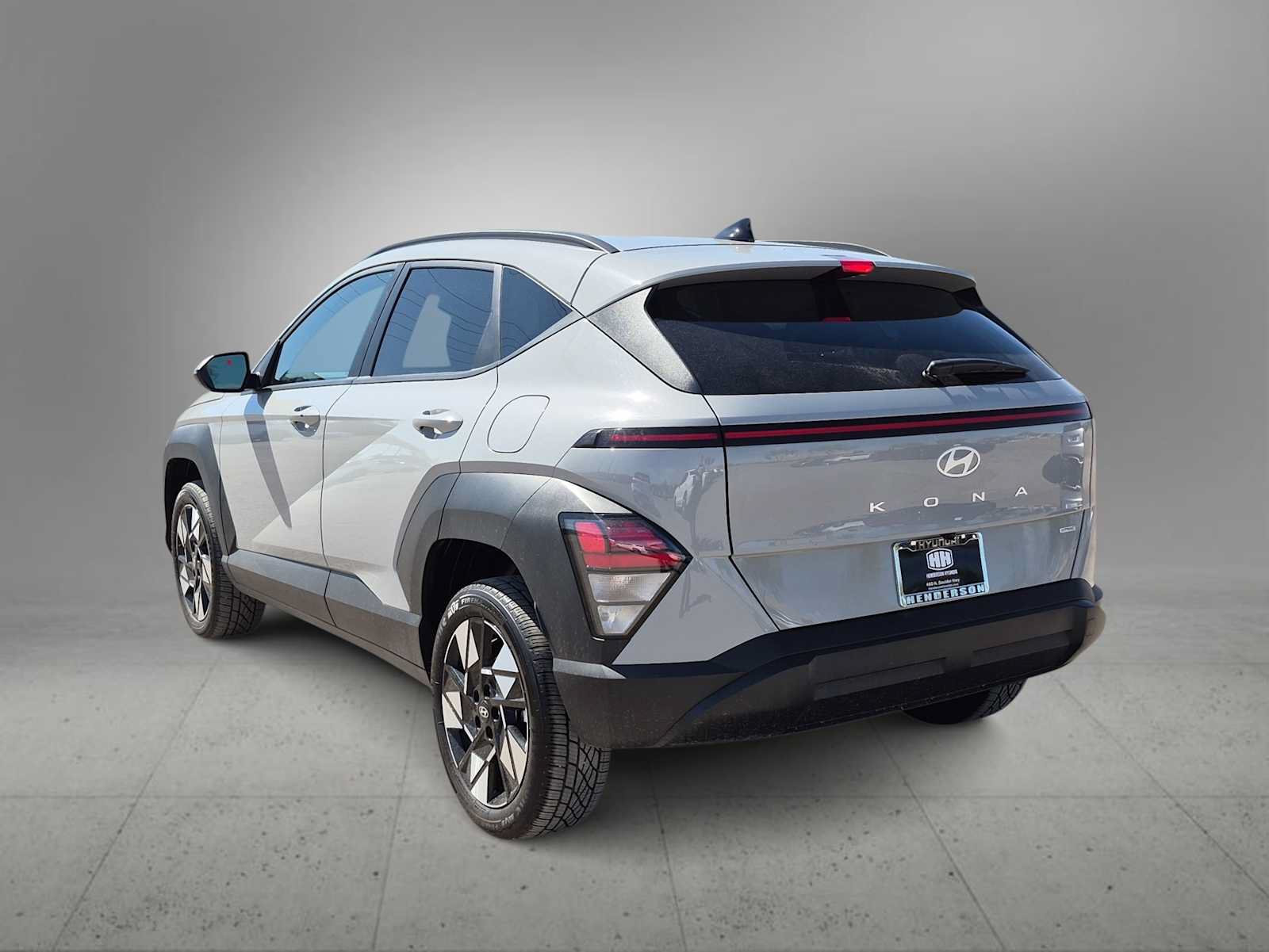 Certified 2025 Hyundai Kona SEL AWD/4WD image 6