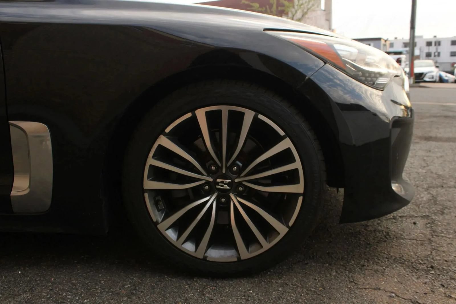 Used 2018 Kia Stinger Premium RWD image 8