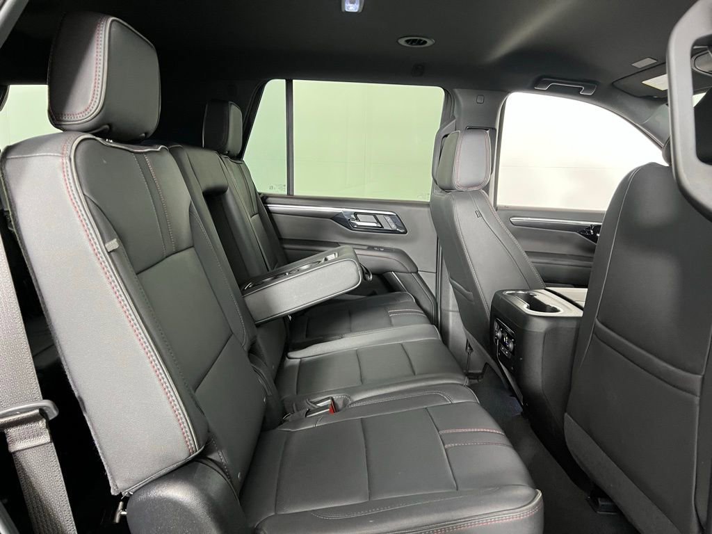 Used 2025 Chevrolet Tahoe RST image 31