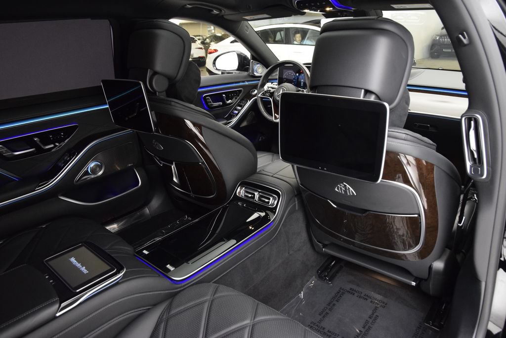Used 2021 Mercedes-Benz Maybach S 580 4MATIC image 20