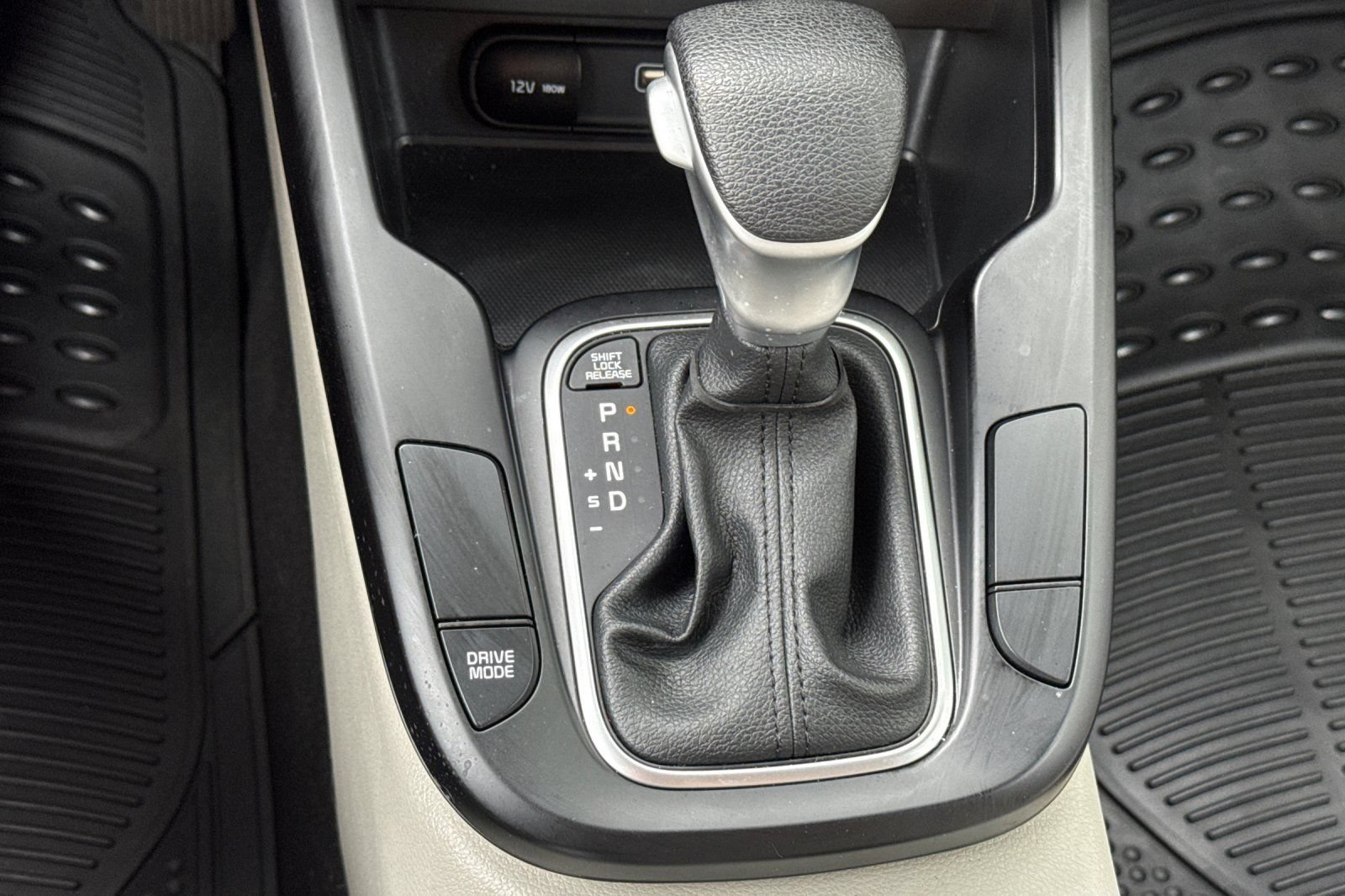 Used 2023 Kia Soul LX FWD image 27