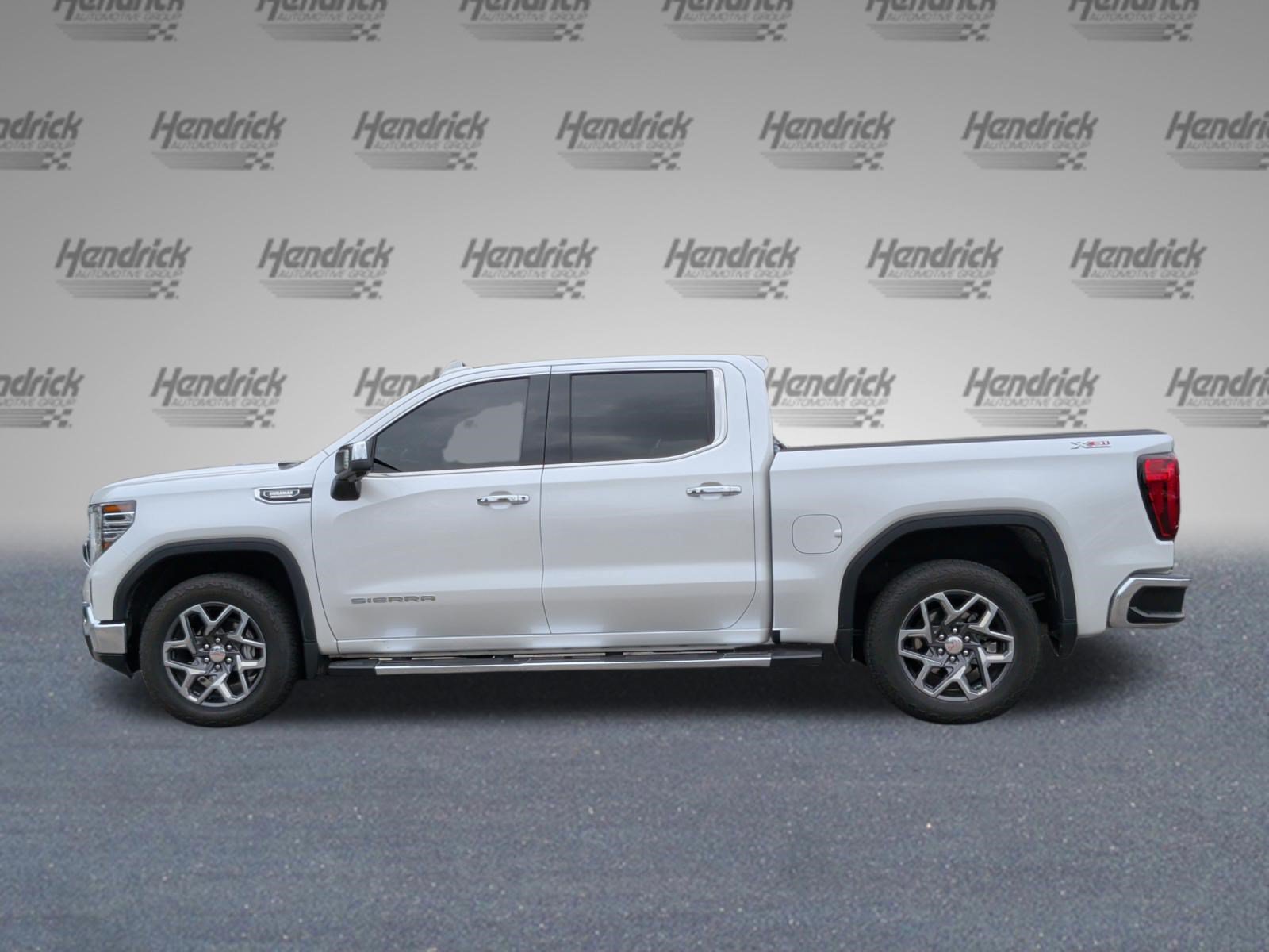 Used 2024 GMC Sierra 1500 SLT w/ SLT Premium Plus Package AWD/4WD image 10