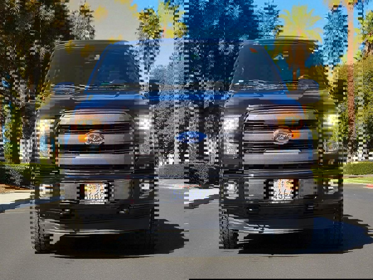 Used 2017 Ford F150 Lariat image 3