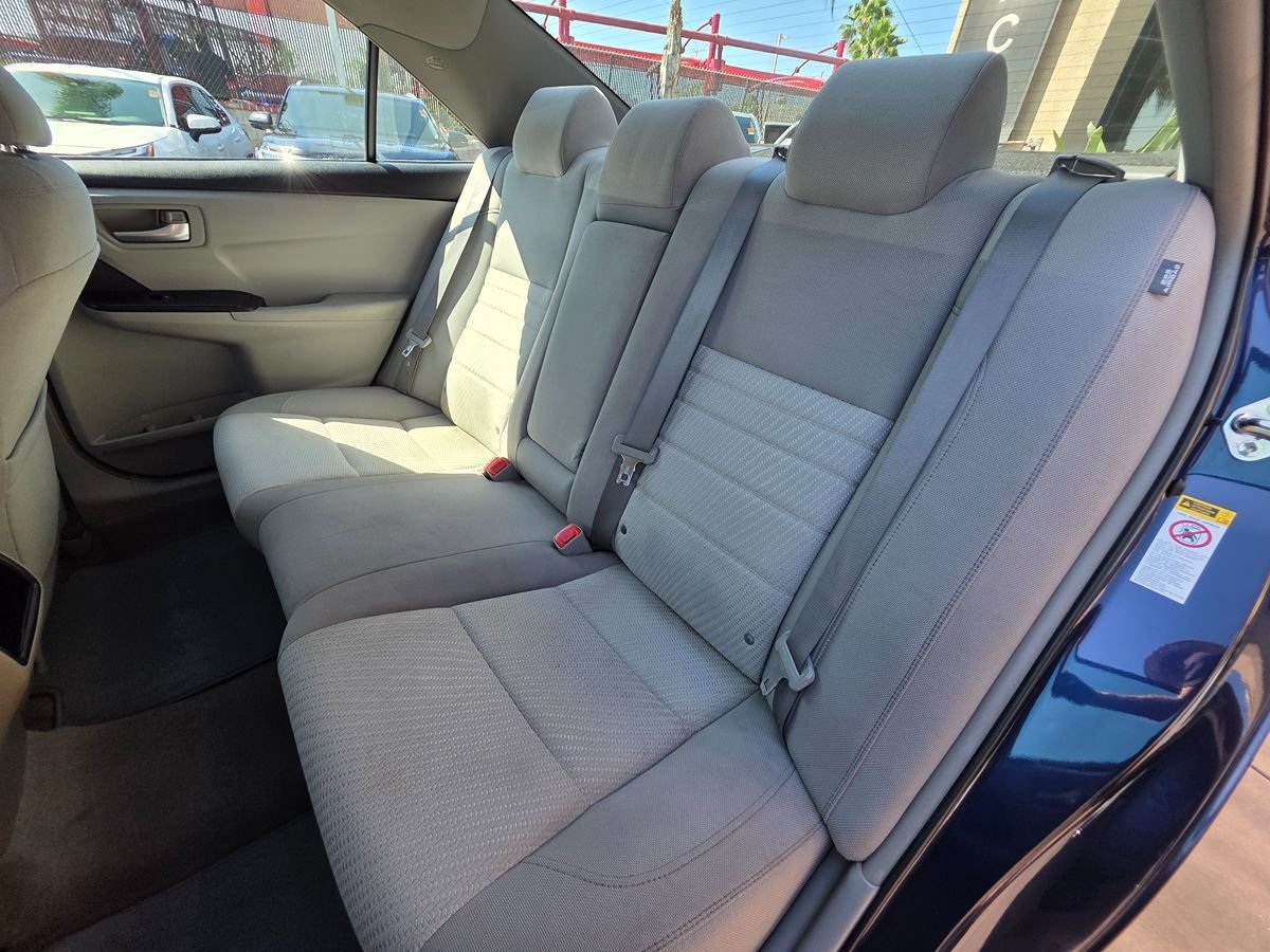 Used 2016 Toyota Camry LE FWD image 21