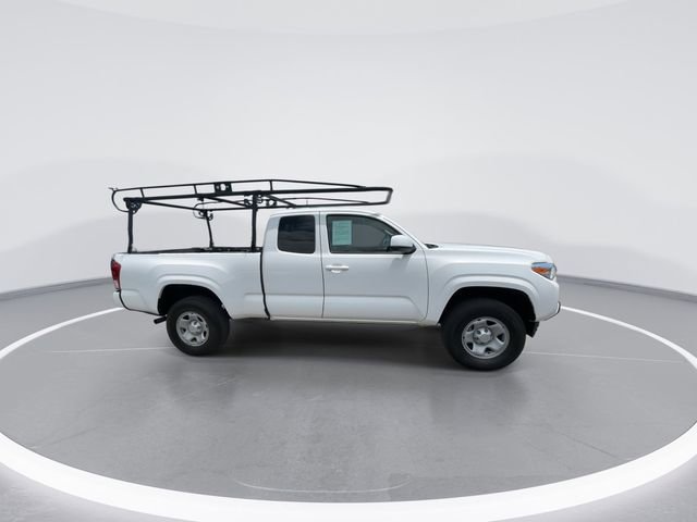 Used 2023 Toyota Tacoma SR RWD image 9