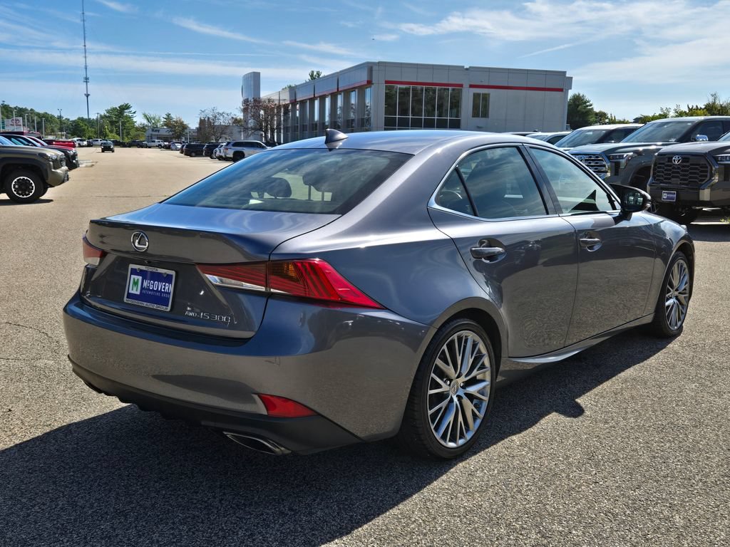 Used 2017 Lexus IS 300 AWD image 6