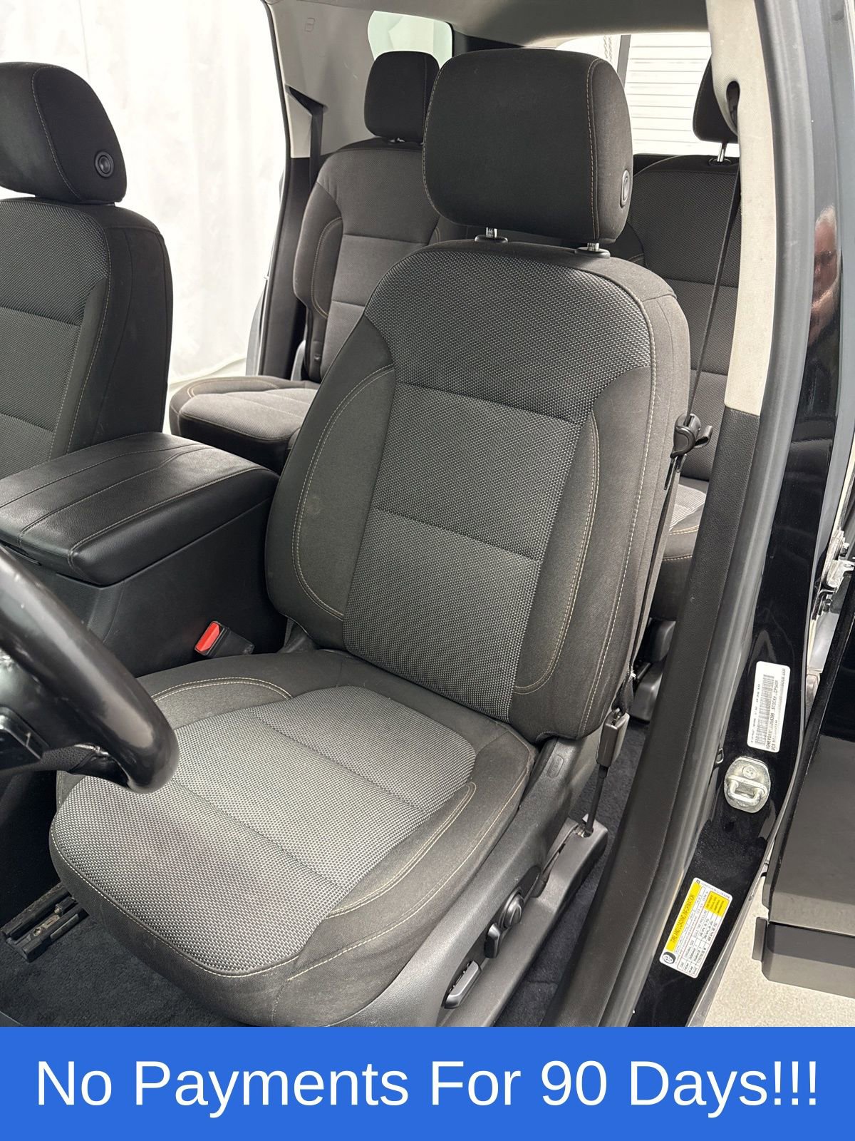 Used 2018 Chevrolet Traverse LT image 9