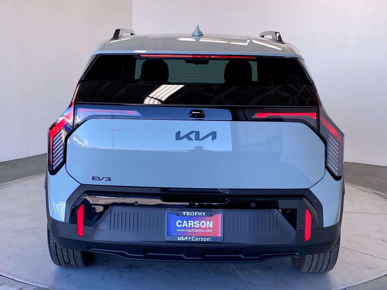 New 2027 Kia EV3 Land FWD image 4