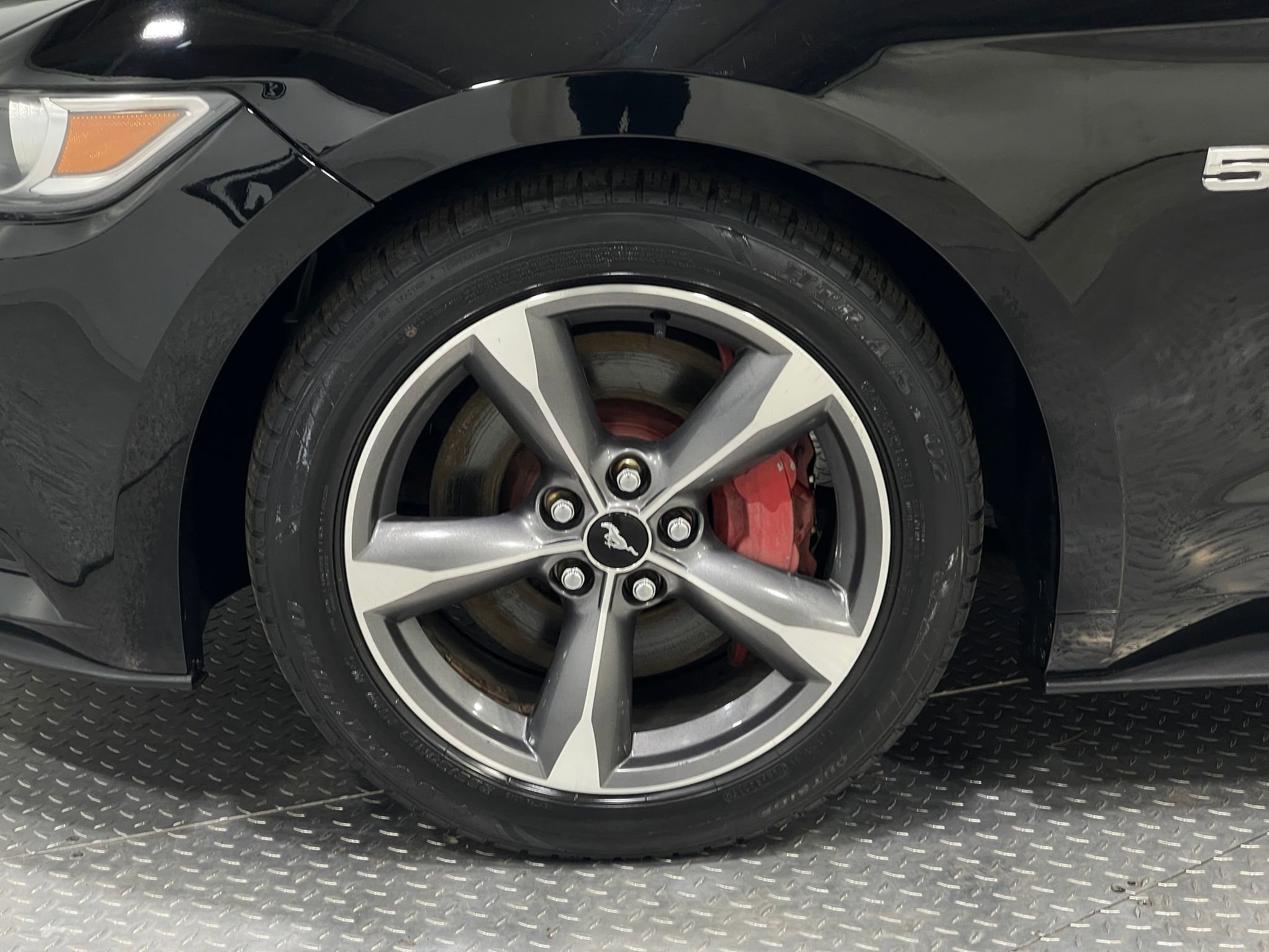 Used 2015 Ford Mustang GT image 34