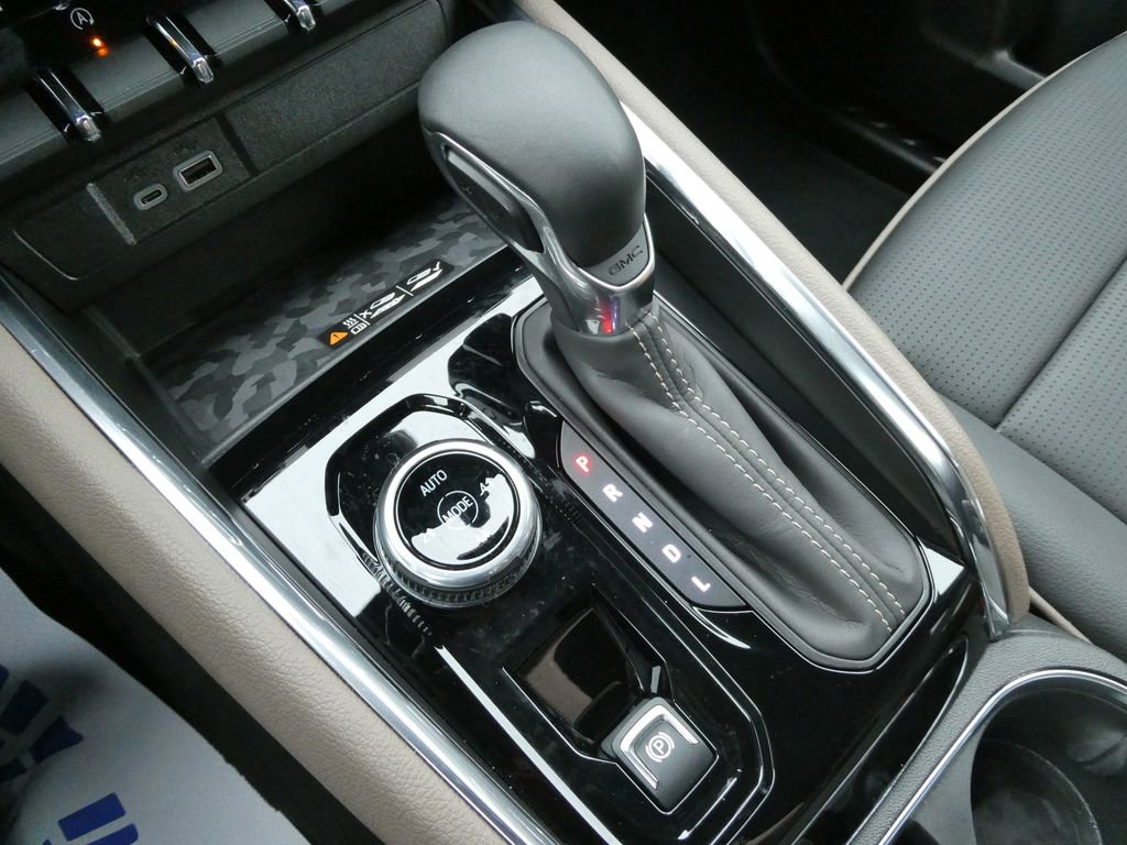 Certified 2024 GMC Canyon Denali image 26