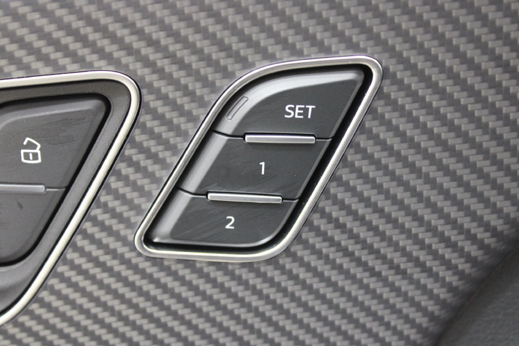 Used 2025 Audi SQ7 Prestige AWD/4WD image 20