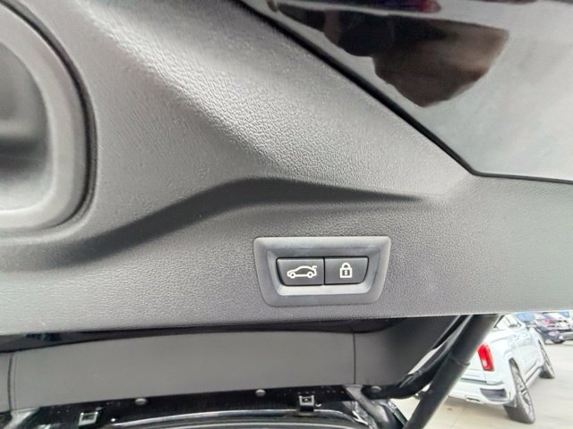 Used 2022 BMW X5 M w/ Executive Package AWD/4WD image 31