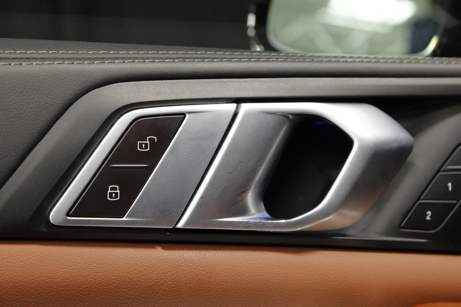 Used 2024 BMW ALPINA XB7 AWD/4WD image 33