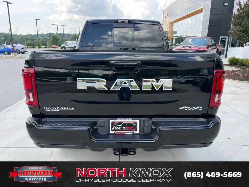 New 2026 RAM 2500 Laramie AWD/4WD image 17