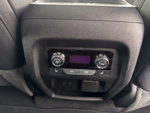 Used 2024 Chevrolet Traverse RS AWD/4WD image 27