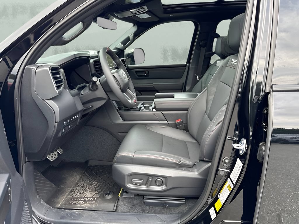 Used 2025 Toyota Tundra TRD Pro AWD/4WD image 9