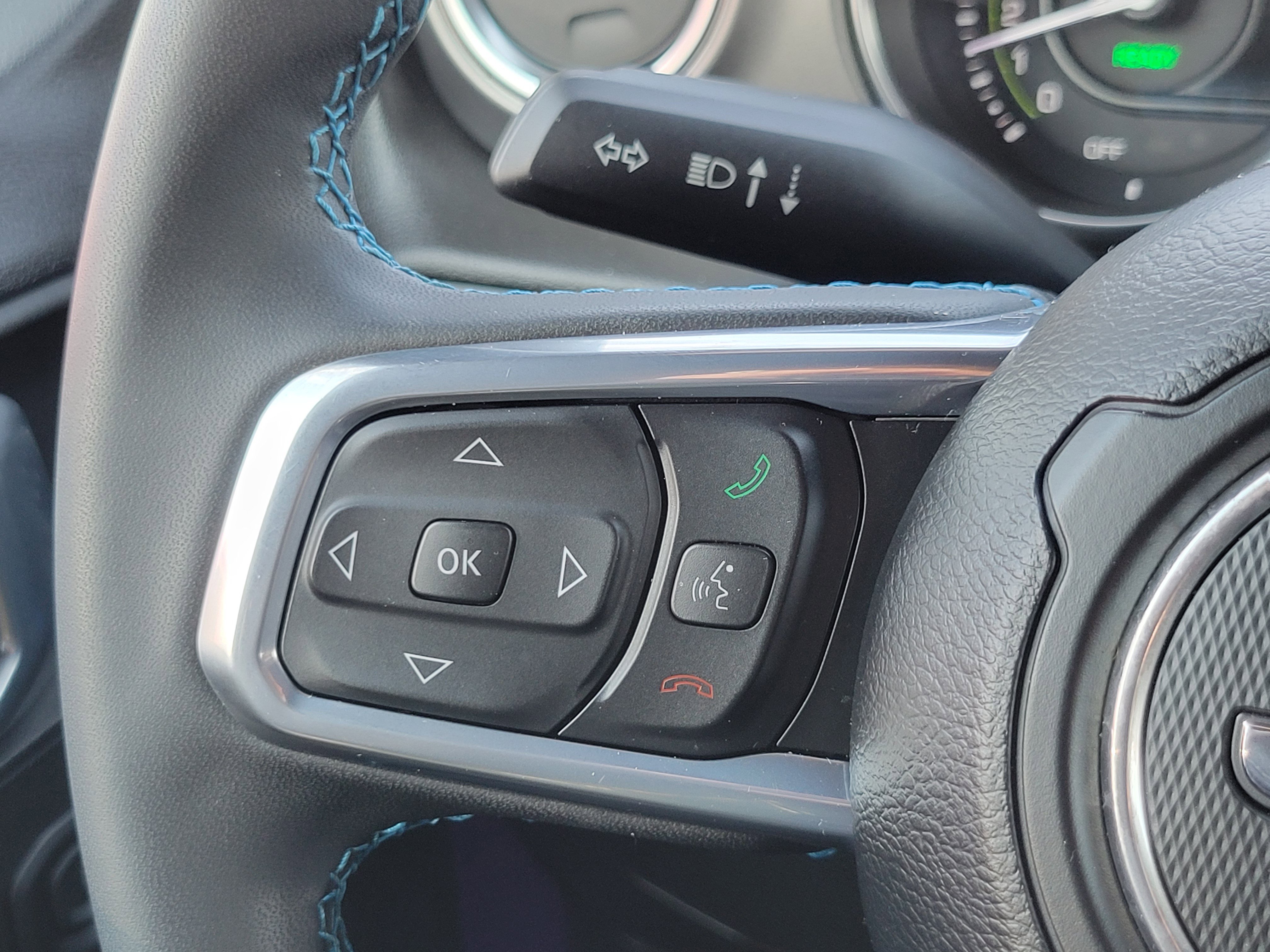 Used 2023 Jeep Wrangler Unlimited Rubicon 4xe AWD/4WD image 12