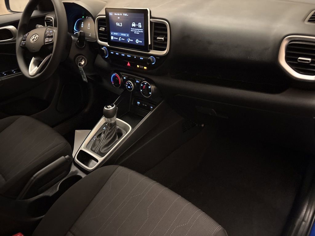 Certified 2026 Hyundai Venue SE image 22